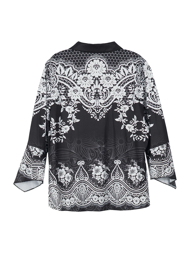 Plus Size Women's Floral Quarter-Sleeve T-Shirt – Casual Irregular Cuff Top - Image 3